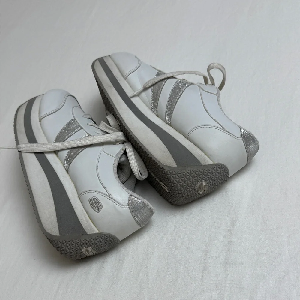 Vintage Y2K Platform Skechers Silver & White Heart Charms Size 9 Retro 90’s